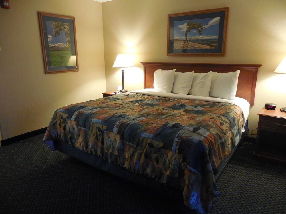 Blue Mountain Inn And Suites Rangely Εξωτερικό φωτογραφία