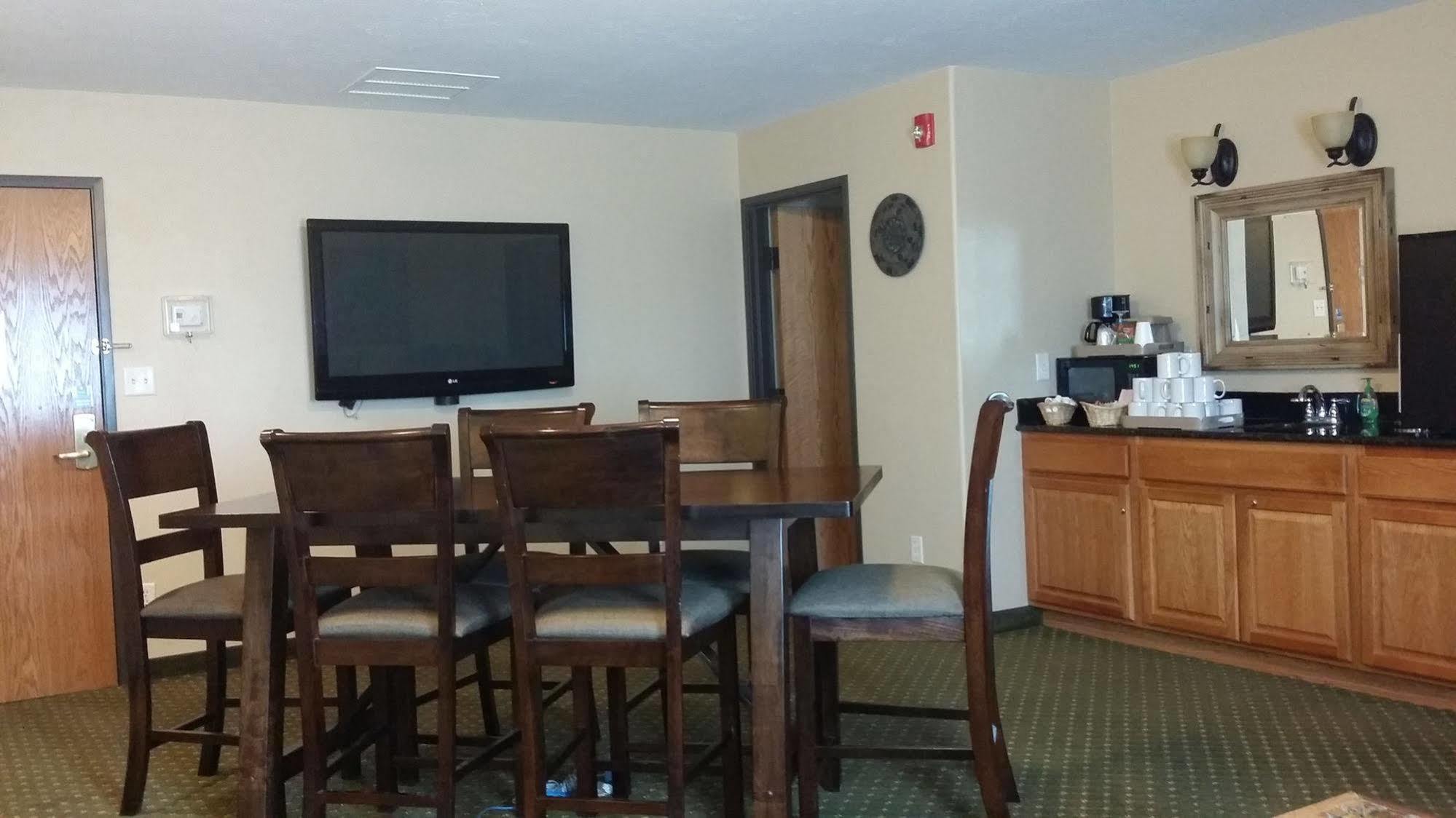 Blue Mountain Inn And Suites Rangely Εξωτερικό φωτογραφία